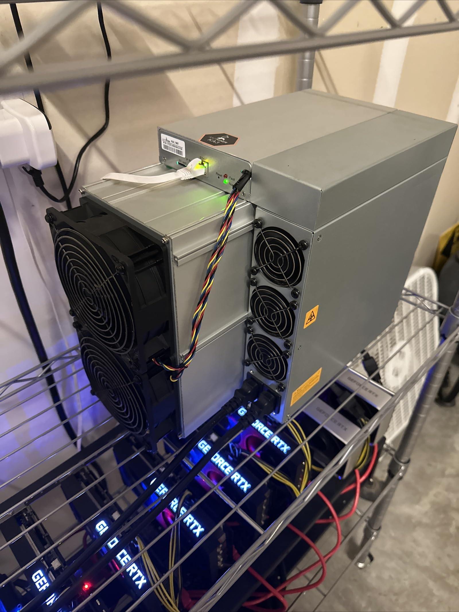 OEMGMINER Bitmain Antminer KA3 Asic Miner Kadena KDA 166Th/s 3154W Kadena Mining Machine Bulit-in PSU Ship by July 1st