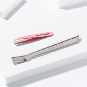 Tweezerman Exclusive Eyebrow Razor & Tea Rose Mini Slant Tweezer