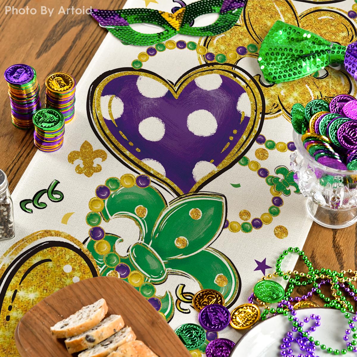 Artoid Mode Iris Jewellery Hearts Mardi Gras Table Runner, Seasonal Kitchen Dining Table Decoration for Home Party Decor 13x72 Inch