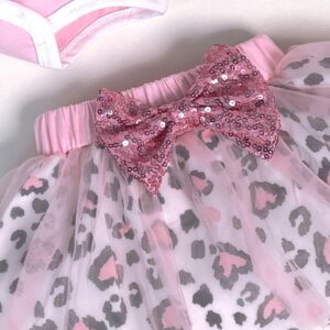 fioukiay Preemie Baby Girl Valentine's Day Skirt Sets Infant Love Heart Top Valentine's Day Dress Clothes Outfits (Pink, Preemie)