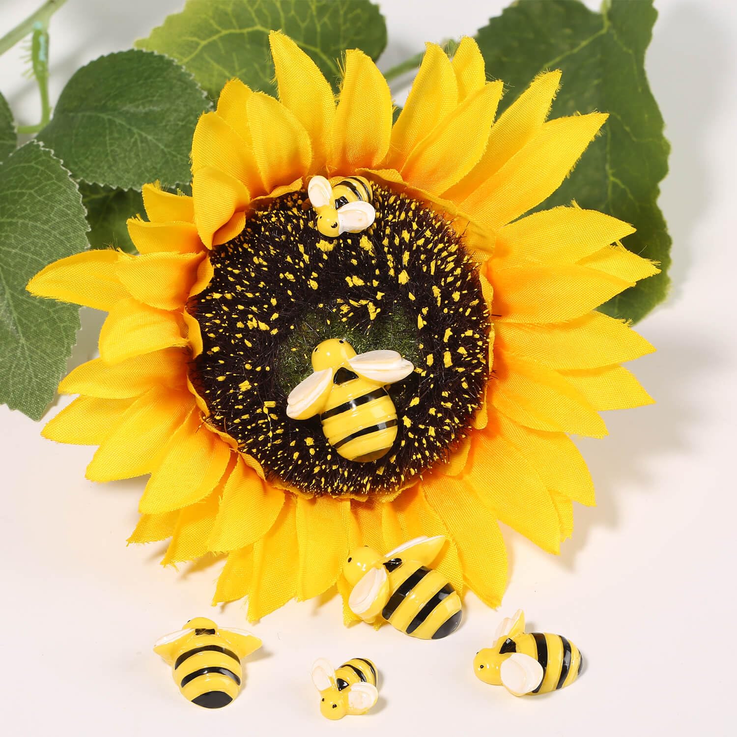 Tidponra 120PCS Bumble Bee Décor, Resin Honey Bees for Crafts, Small Plastic Bees Ornaments for Decorations