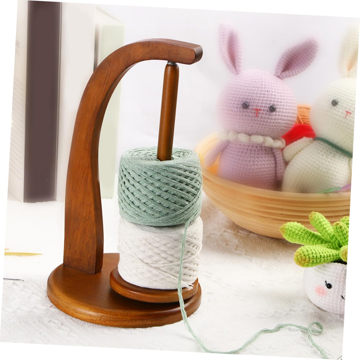 VILLFUL Wooden Yarn Spool Tool Sewing Thread Holder Household Wood Thread Rack Thread Storage Stand Yarn Spool Holder Wooden Thread Holder DIY Spool Holder Magnet Manual Sewing Thread Rack