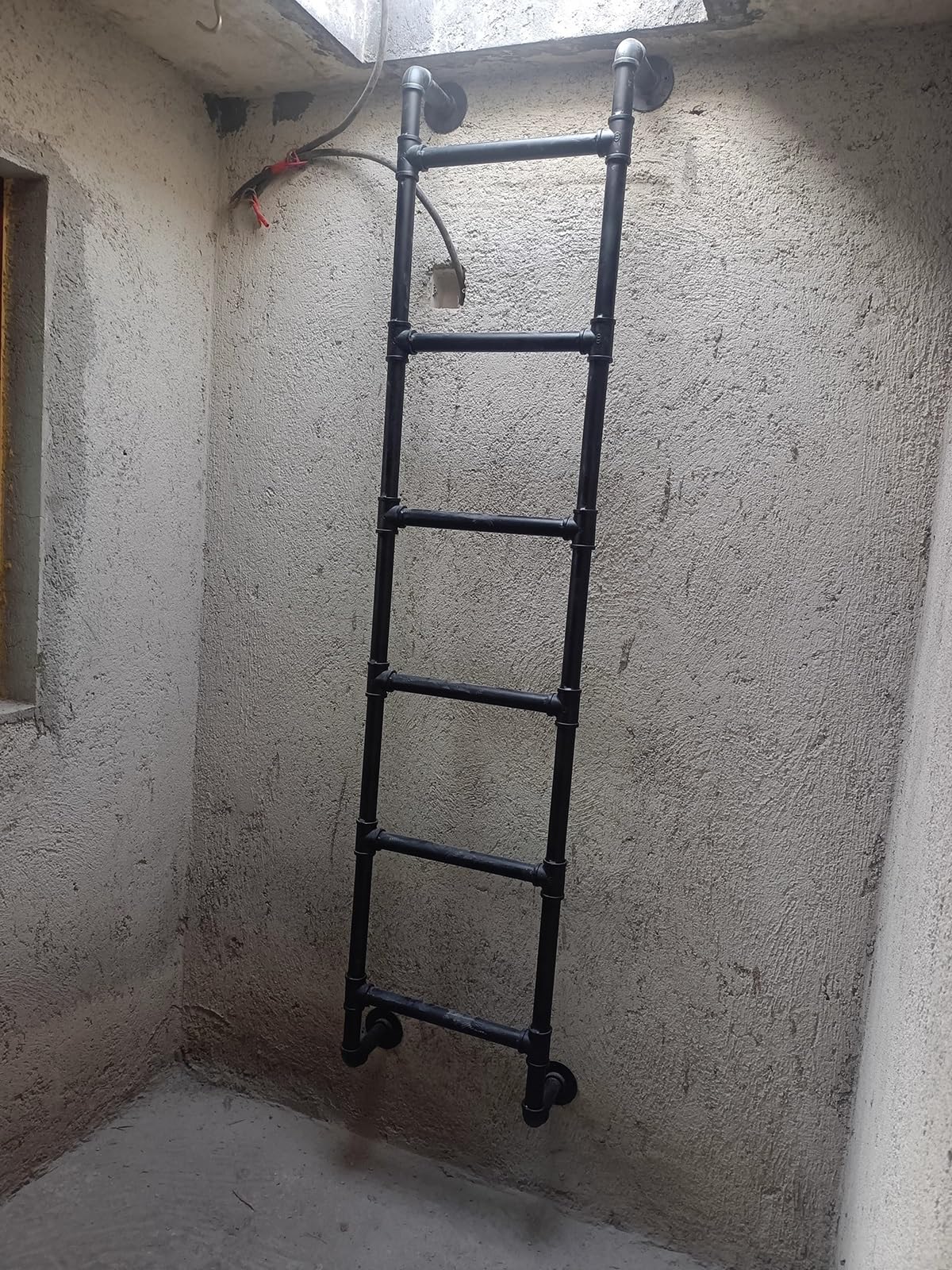 ZSPINJIA Ladders for Egress Basement Window Well Covers Outside,Small Escape Ladder for Fire Emergency Home Safety,Wrought Iron Loft Ladder for High Bed