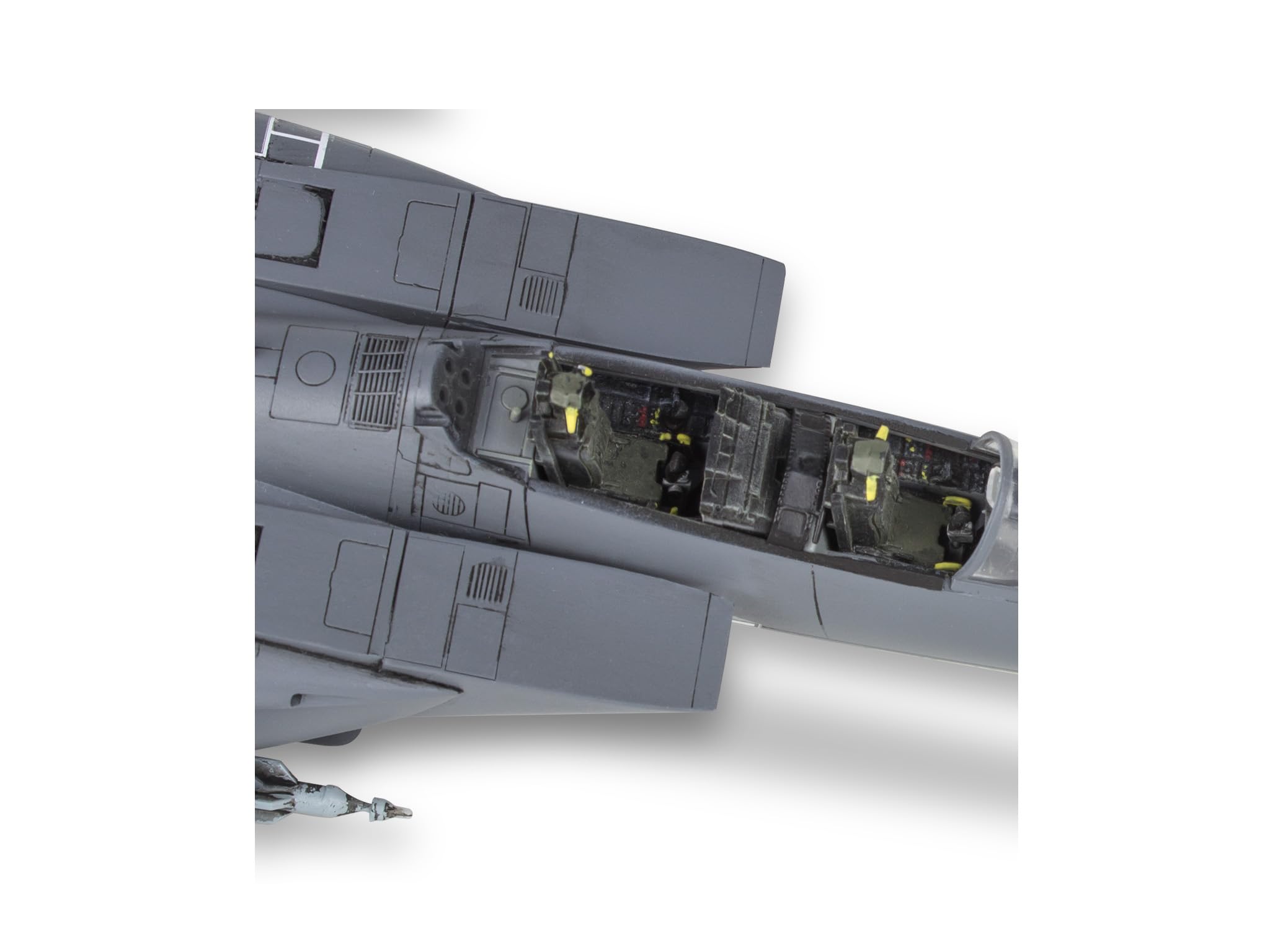 Revell Level 5 Model Kit Mcdonnell Douglas F-15E Strike Eagle Aircraft 1/72 Scale Model