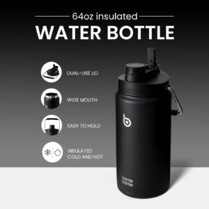 BOTTLE BOTTLE Insulated Water Bottle 64oz with Straw and Dual-use Lid Half Gallon Water Jug Vacuum Stainless Steel for Workout and Sports Insulated Beer Growler with Handle (dark black）