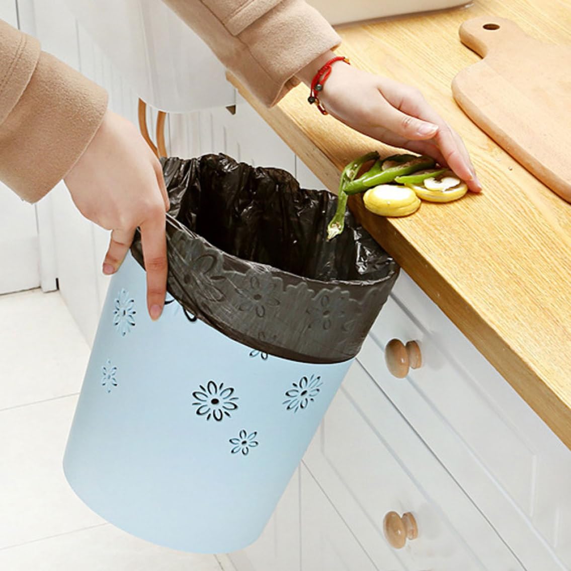 Plastic Trash Can Hollow Flower Wastepaper Basket Round Lidless Garbage Container Bin Blue Paper Basket