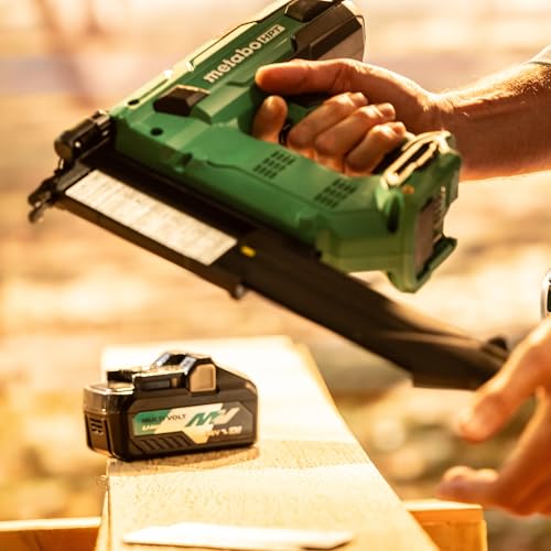 Metabo HPT 18V MultiVolt™ 18-Ga Compact Cordless Brad Nailer Kit, Includes 1-18V 2.0 Ah Battery, NT1850DG