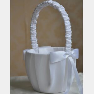 QRZLP Wedding Flower Girl Baskets, Small White Satin Bowknot Flower Baskets with Handle Minimalist Bride Flower Basket for Weddings.