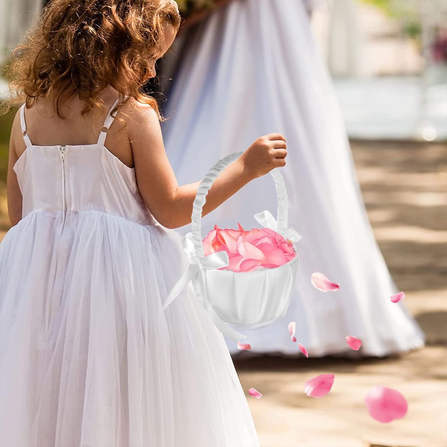 QRZLP Wedding Flower Girl Baskets, Small White Satin Bowknot Flower Baskets with Handle Minimalist Bride Flower Basket for Weddings.