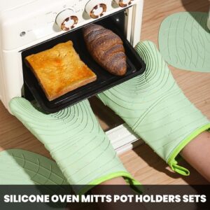 4 Pieces Oven Mitts and Pot Holders of Macaron Color Thickened Non-slip Silicone Kitchen Gloves, Heat Resistant up to 500F, Essential for Kitchen Baking(makal-lv)