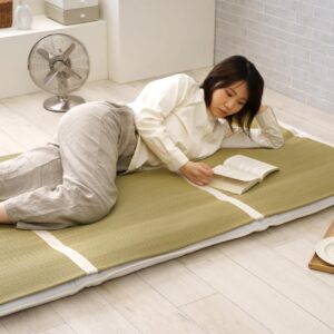 FULI Japanese Tatami Igusa Rush Grass Sleeping Mat, Mattress Pad Futon Topper, Relaxation, Made in Japan - Full Size (53.15" x 68.50")