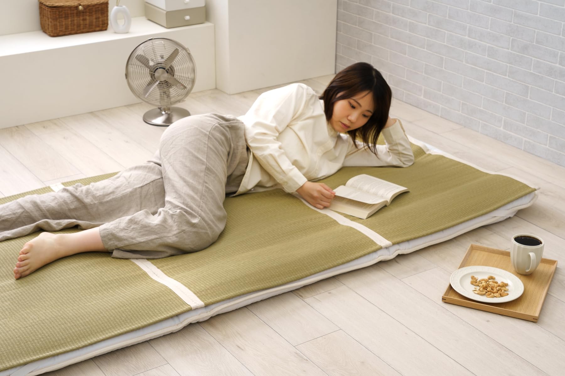 FULI Japanese Tatami Igusa Rush Grass Sleeping Mat, Mattress Pad Futon Topper, Relaxation, Made in Japan - Full Size (53.15" x 68.50")