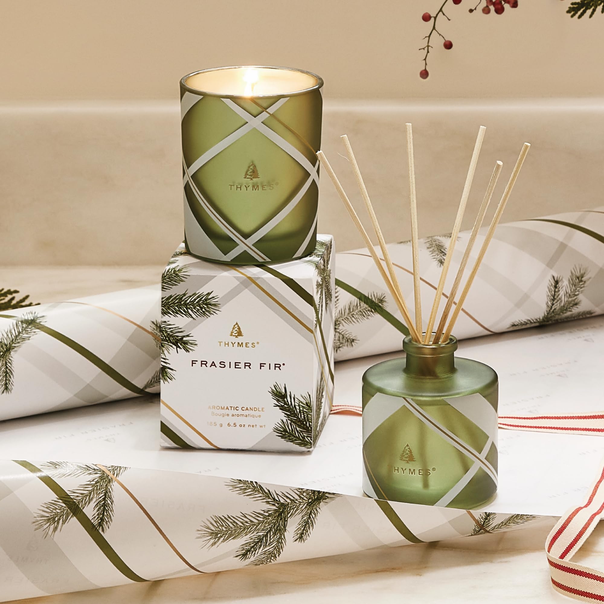 Thymes Frasier Fir Candle – Frosted Plaid Jar Candles – Green & White Candle Jar Design – Scented Candles with Notes of Siberian Fir, Cedarwood & Sandalwood – Holiday Candles – Poured Candle (6.5 oz)