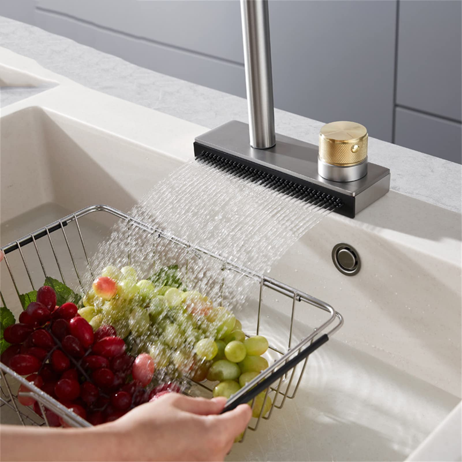 WTEZRSRGG Kitchen Faucet Pull Out, Big Waterfall Kitchen Sink Faucet with 3 Functions Sprayers, Single Hole Sink Mixer Kitchen Tap with Rotate Button,Black (Color : Brushed Gunmetal)