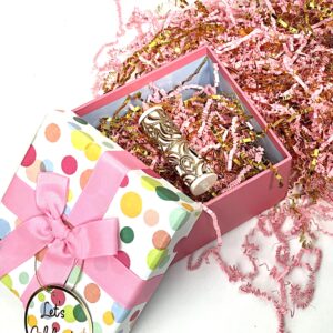 PUROSUR Crinkle Cut Paper Shred Filler Pink & Gold for Gift Wrapping & Basket Filling luxury Gift Box Filler Gift Basket Stuffing Shipping Packaging Craft Party Favor Bags - (4 oz) (Pink & Gold)