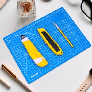 DIYSELF Cutting Mat 8in×6in, Cutting Mats for Crafts, Self Healing Cutting Mat A5, Cutting Mat for Sewing, Fabric Cutting Mat Double Side, Craft Mat for Desktop, Rotating Cutting Mats for Quilting