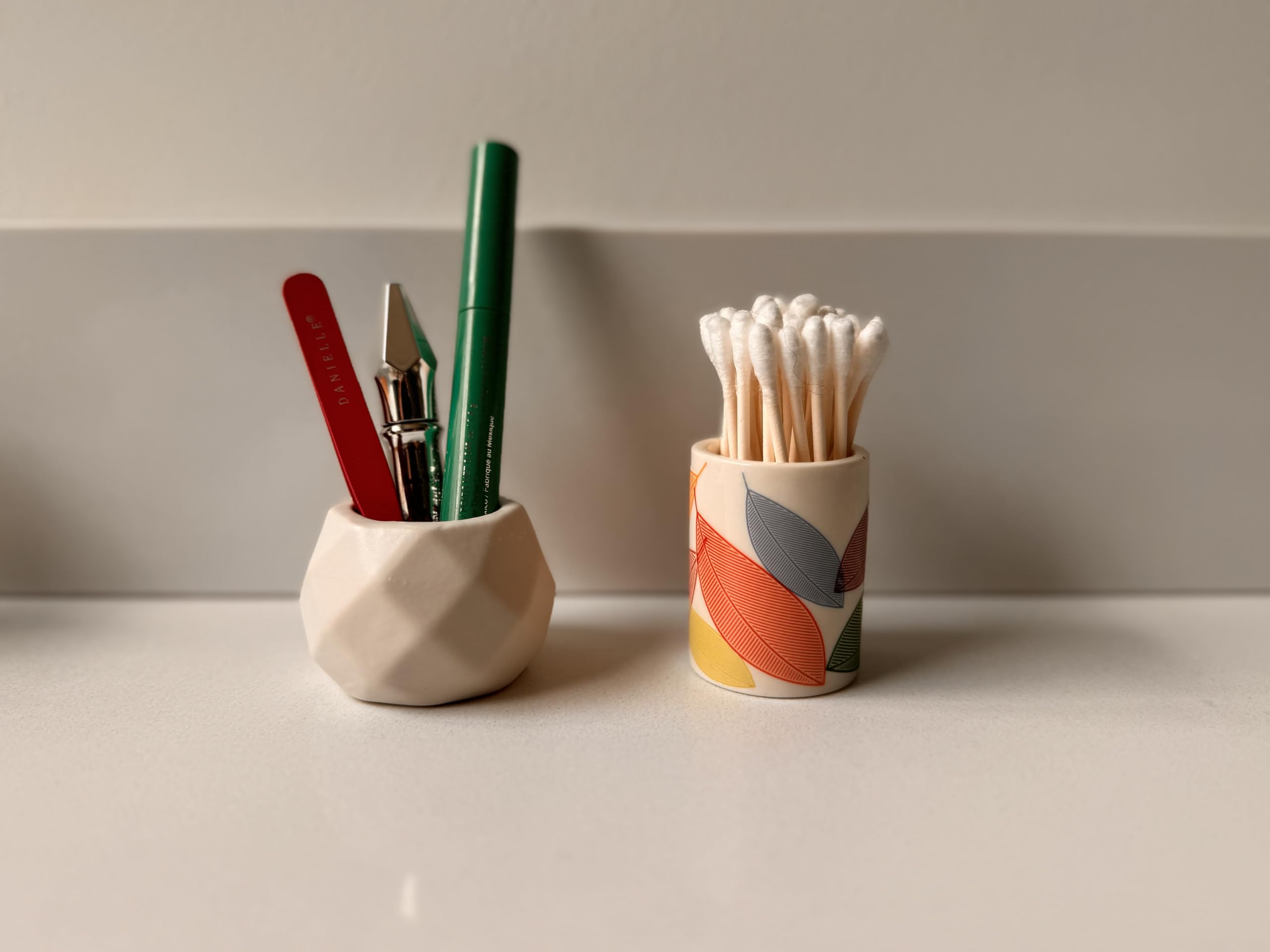 Home Haven Qtip Holder - Retro Leaves Design - Q Tip Holder for Bathroom, Bathroom Vanity Decor, Floss Pick Holder, Cotton Swab Holder, Bathroom Sink Decor, Flosser Holder, Cute Bathroom Decor