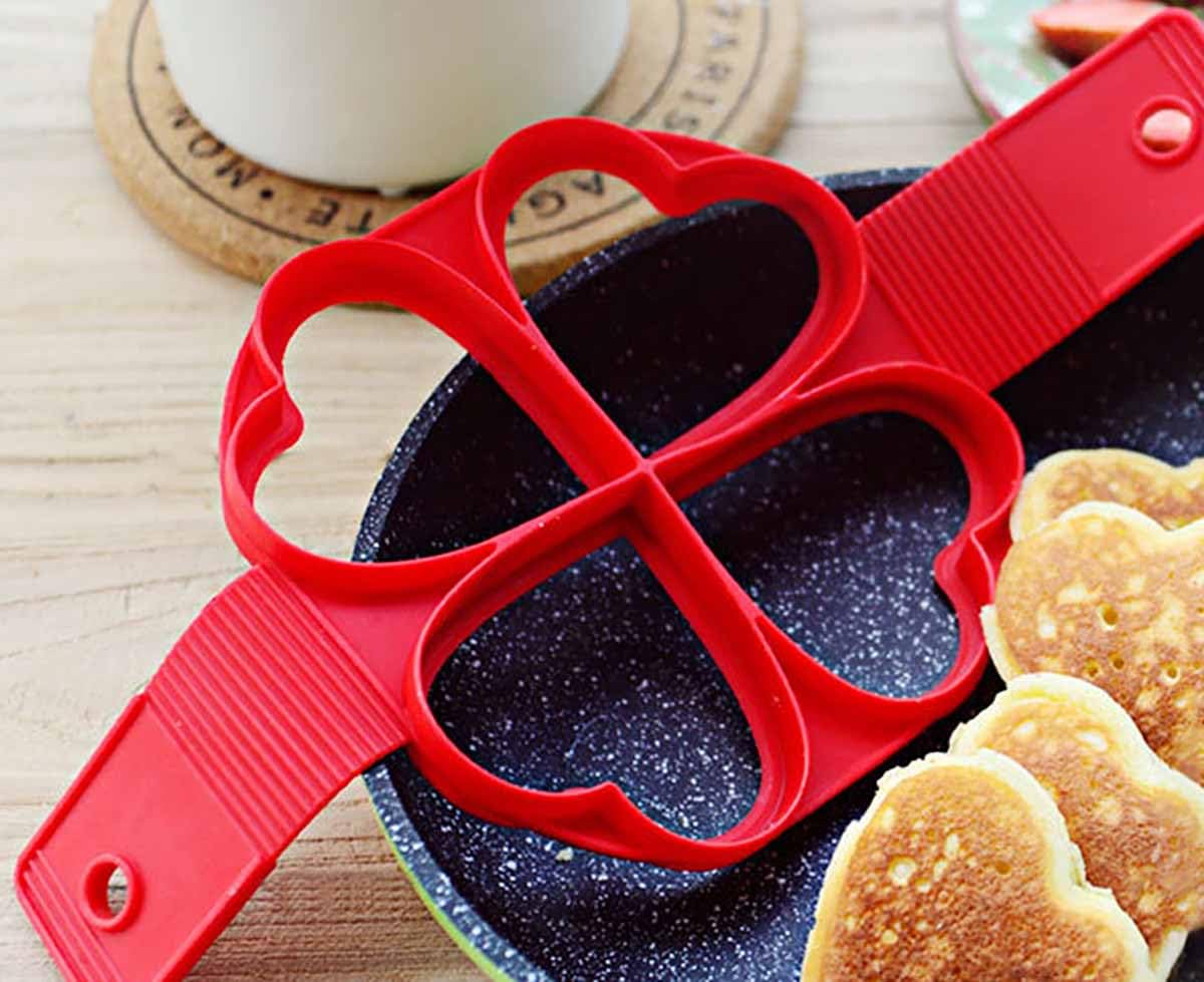 Flip N Cook Silicone Pancake Mold, Flip and Cook Pancake Maker, Flip and Cook Silicone Pancake Maker, Flip'n'cook Silicone Pancake Mold. (2pcs-round+heart)