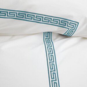 The Tangerine Store 3-Piece Maze Cotton Sateen Duvet Cover Set (102x90 inches) - King Size, White with Teal Blue Embroidered Edge - Zip Closure, 4 Corner Ties, Pre-Washed Fabric