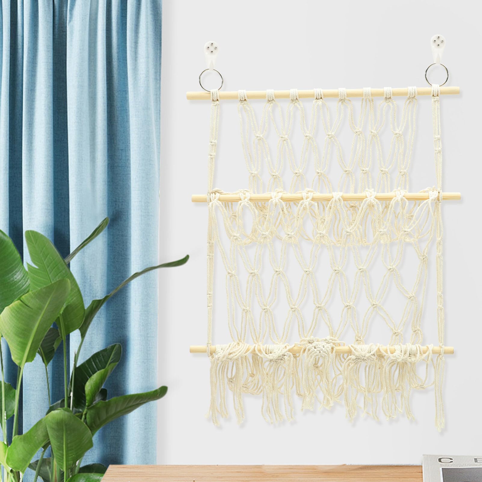 Toyvian Double Layer Hammock for Plush Toy, Macrame Net Tapestry Storage Rack Bookshelf Hammock Decorative Wall Hanging Stuffed Animal Hammock, White Household Wooden Stick Storage Net Bag