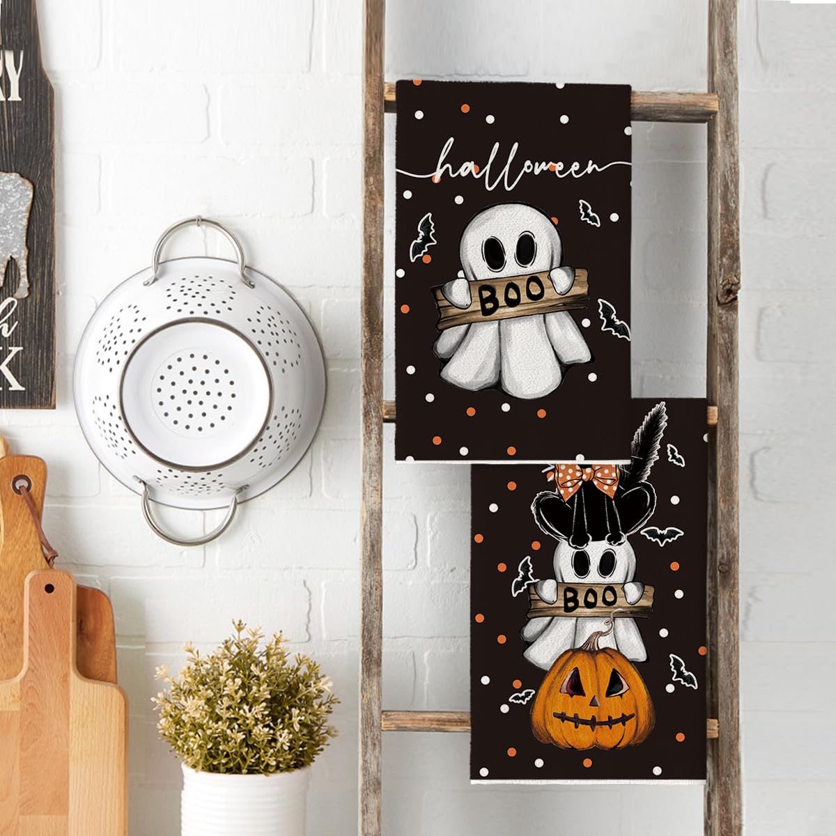 Artoid Mode Black Cat Pumpkin Ghost Halloween Kitchen Towels Dish Towels, 18x26 Inch Bats Jack-O'-Lantern Decoration Hand Towels Set of 2