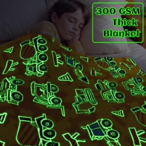 Excavator Toys Gifts for Kids Glow in The Dark Truck Blanket Construction Blankets Soft Tractor Throw Blankets Boys Car Theme Decor Blanket 40"×50"