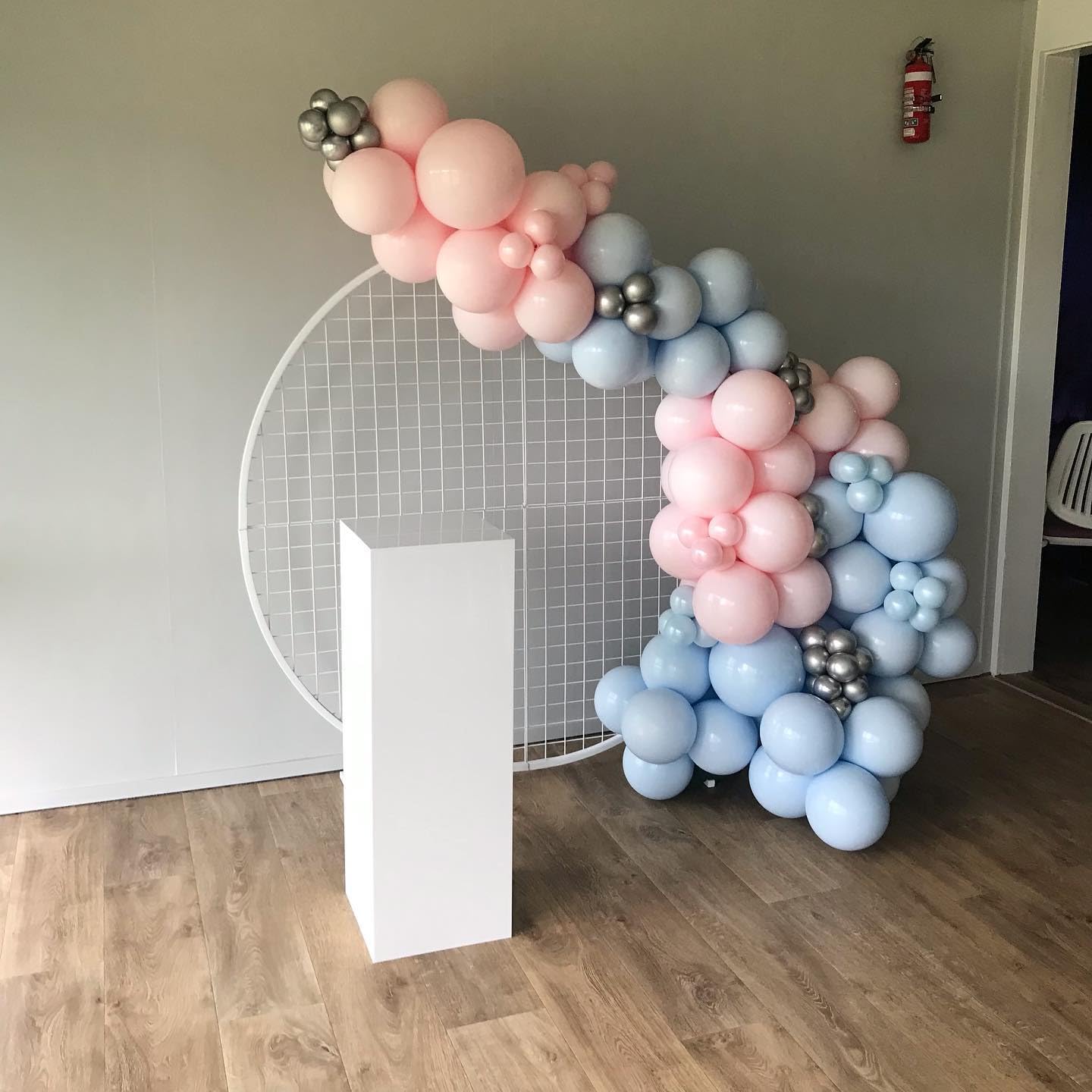 HKYOOD 140Pcs Gender Reveal Balloon Garland Arch Kit - Pink and Blue Balloons Silver Latex Balloon for Boy or Girl Gender Reveal Decorations Birthday Party Baby Shower Celebration Anniversary (No Box)