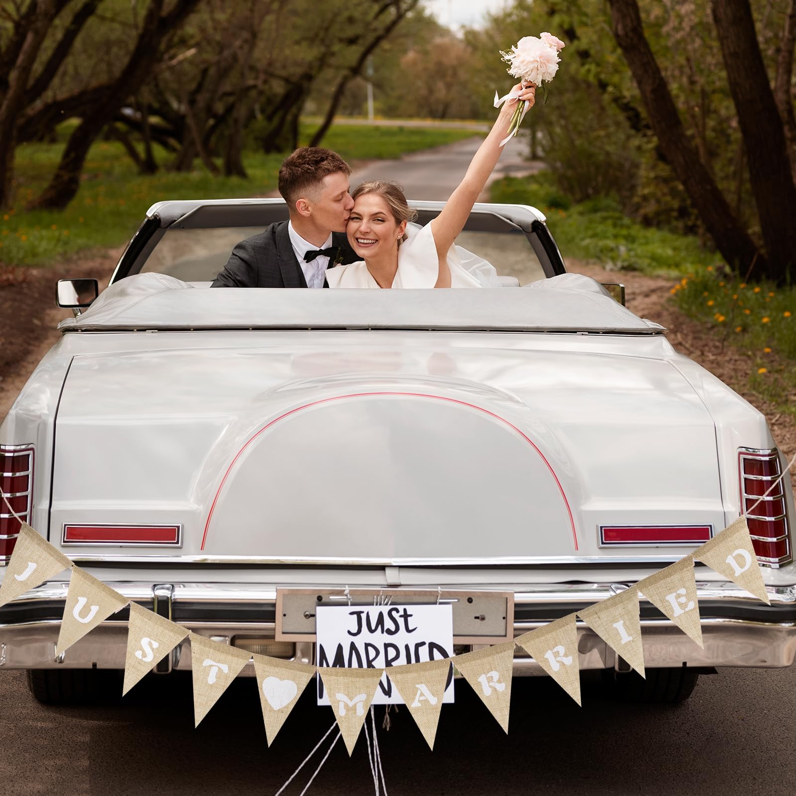 Andibro Just Married Burlap Banner, Wedding Bunting Banner Rustic Burlap Sign Decoration for Bridal Shower Engagement Wedding Party Photo Props