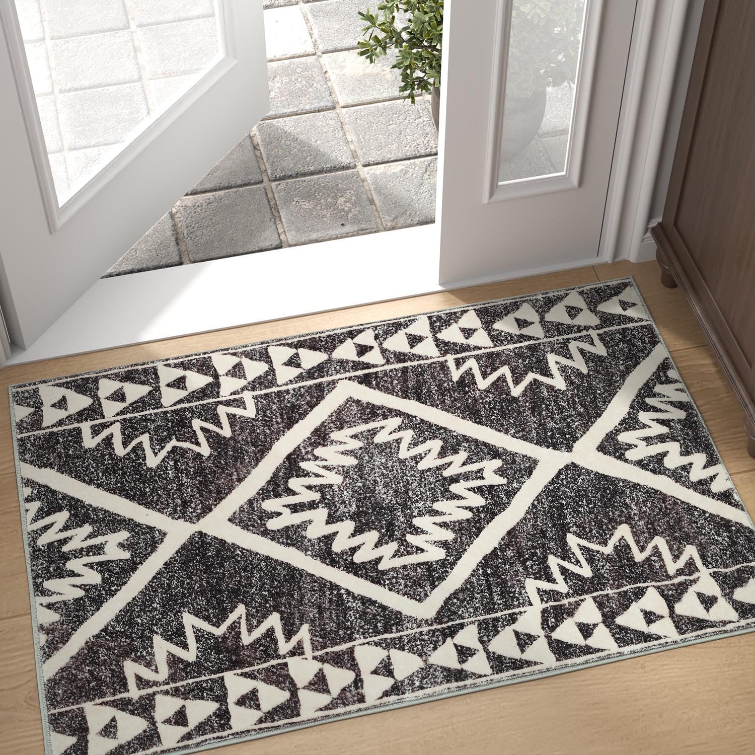 jinchan Boho Entryway Rug 2x3 Washable Non-Slip Rugs Area Rugs Moroccan Door Mats Small Rug Soft Geometric Thin Farmhouse Rug for Entrance Living Room Bedroom Bathroom Home Office Heathered Black