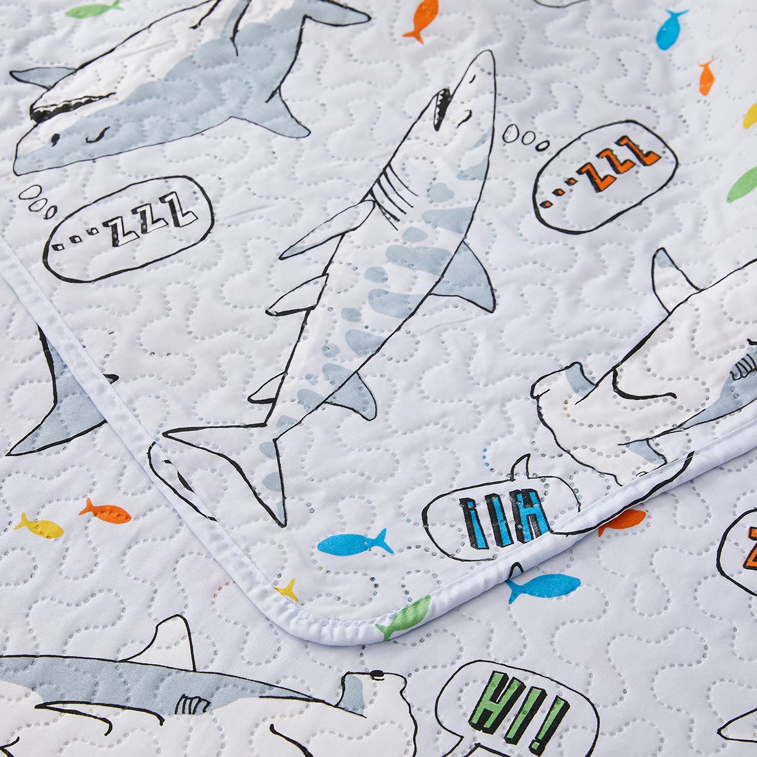 Beach Bedding Kids Twin Size Quilt Set Shark Quilt Bedding Summer Cool Lightweight Quilt Coastal Bedding Reversible Quilt Bedspread Ocean Quilt Grey Shark Animal Quilts Coverlet with Pillow Shams