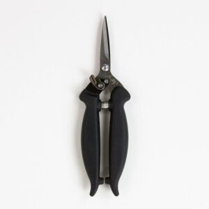 Tonic Studios Tim Holtz Recoil Scissors - Titanium Coated, Double-Beveled Blades, Black (6.7 Inch)