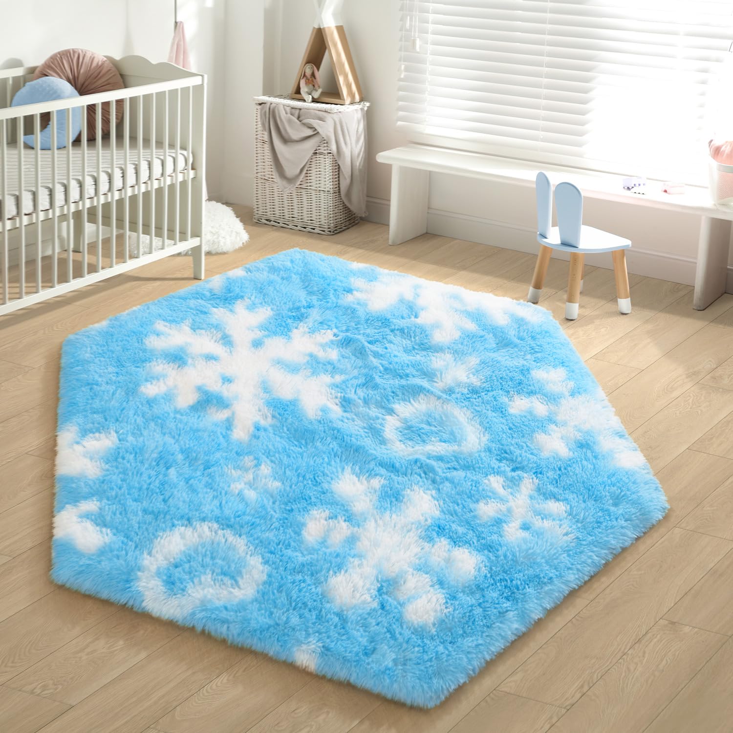 EVOIONOS Forzen Princess Tent Rug, 4x4.6 Feet Frozen Rugs for Girls Bedroom, Fluffy Snowflake Rug for Frozen Room Decor, Plush Carpet for Kids Room Playroom Nursery Decor, Cute Hexagon Blue Rugs