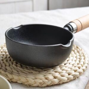 Cast Iron Melting Pot, Mini Egg Frying Pan Oil Heating Pan Milk Butter Warmer Pot with Wood Handle for Home Kitchen