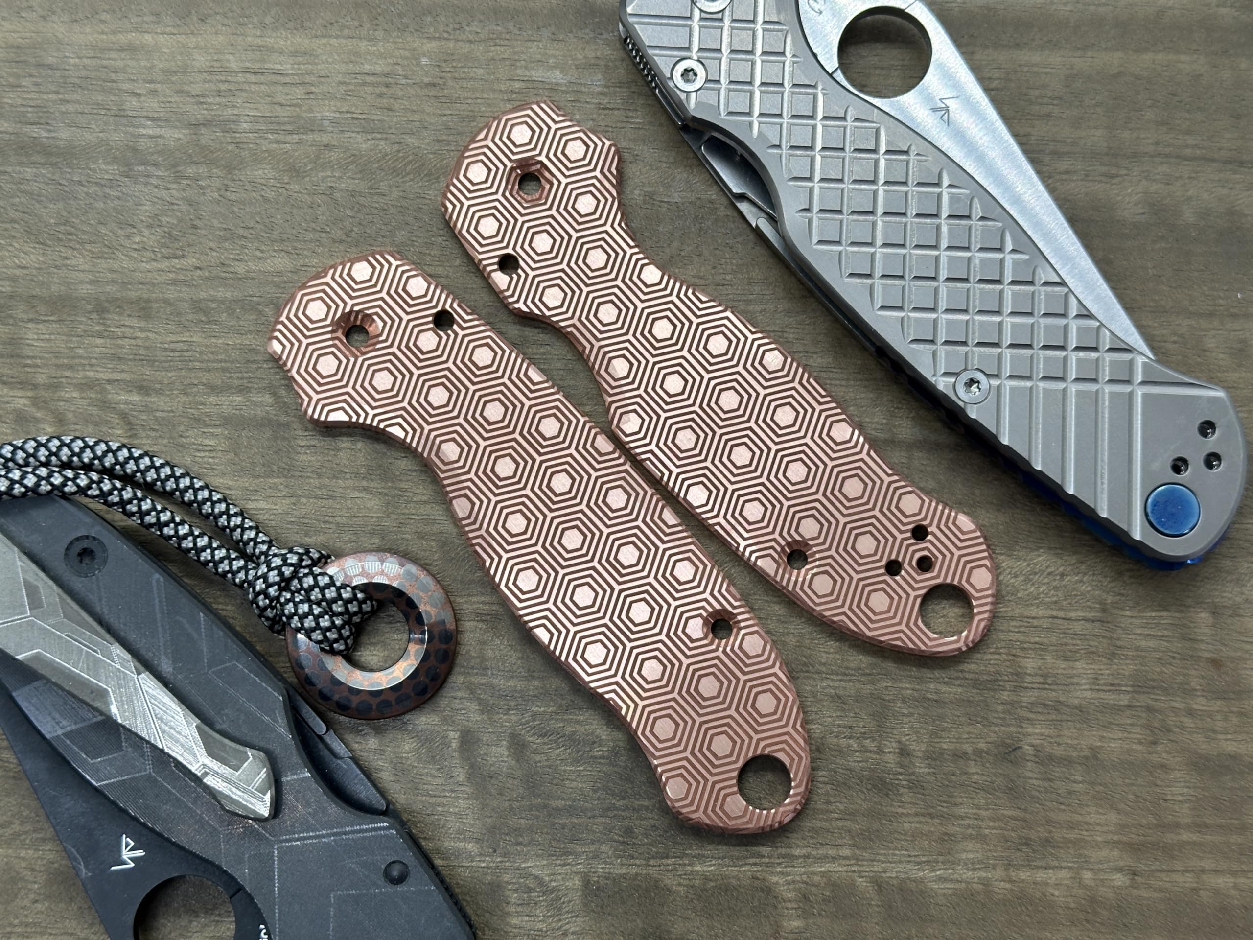 HONEYCOMB engraved Copper Scales for Spyderco Para 3