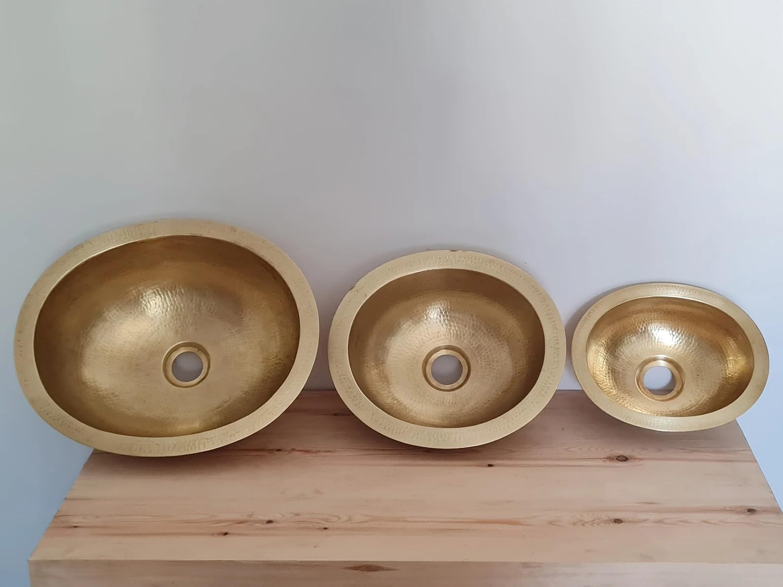 Handmade Vanity Bathroom Brass Sink, Unlacquered Drop in Brass Bathroom Sink, Hand Hammered Undermount Vanity Vessel sink Bowl, Antique Round Copper Sink with 2 Gifts (16" x 13" = 40cm x 33cm)