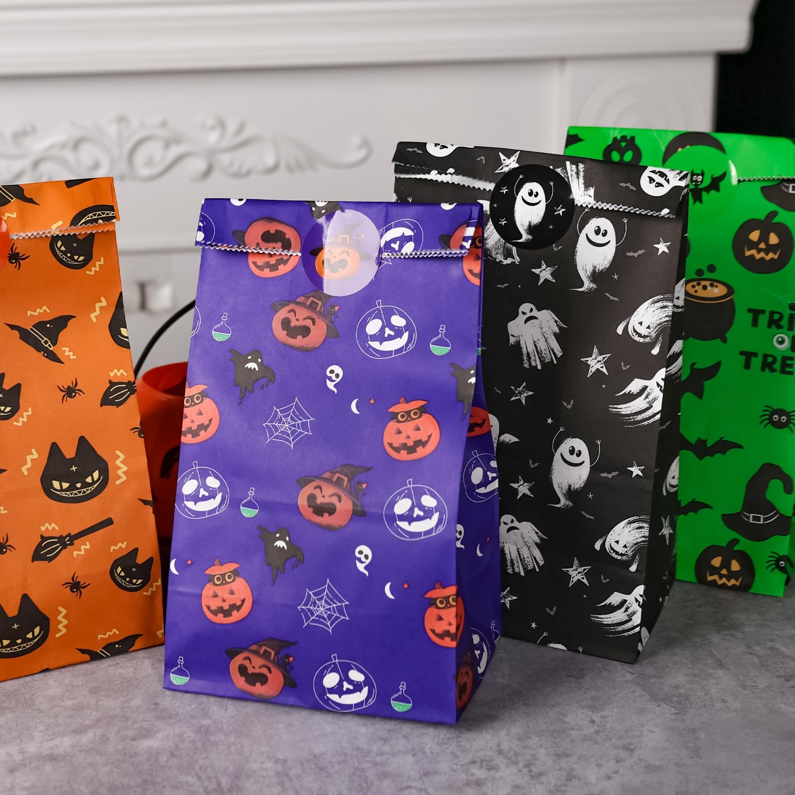 HONEYGIFTS 27PCS Halloween Treat Bags, Halloween Party Bags, Halloween Goodie Bags with Stickers Trick or Treat Bags Halloween Candy Bags for Halloween Decorations Kids Party Supplies