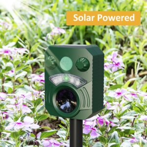 Ultrasonic Animal Repeller Solar Squirrel Deterrent Dog Cat Repellent with Motion Sensor and Flashing Light Raccoon Repeller Fox Rabbit Waterproof Outdoor 2 Pack