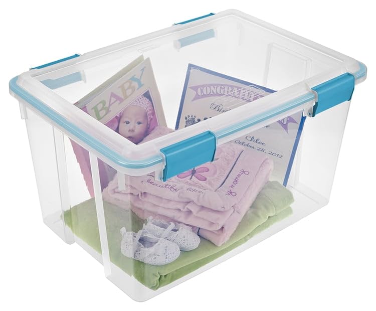 BHCHA 54 Quart Clear Gasket Box with Blue Latches & Gasket