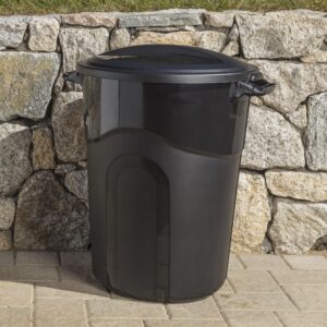 BHCHA 32 Gallon Heavy Duty Plastic Garbage Can, Included Lid, Indoor/Outdoor, Black