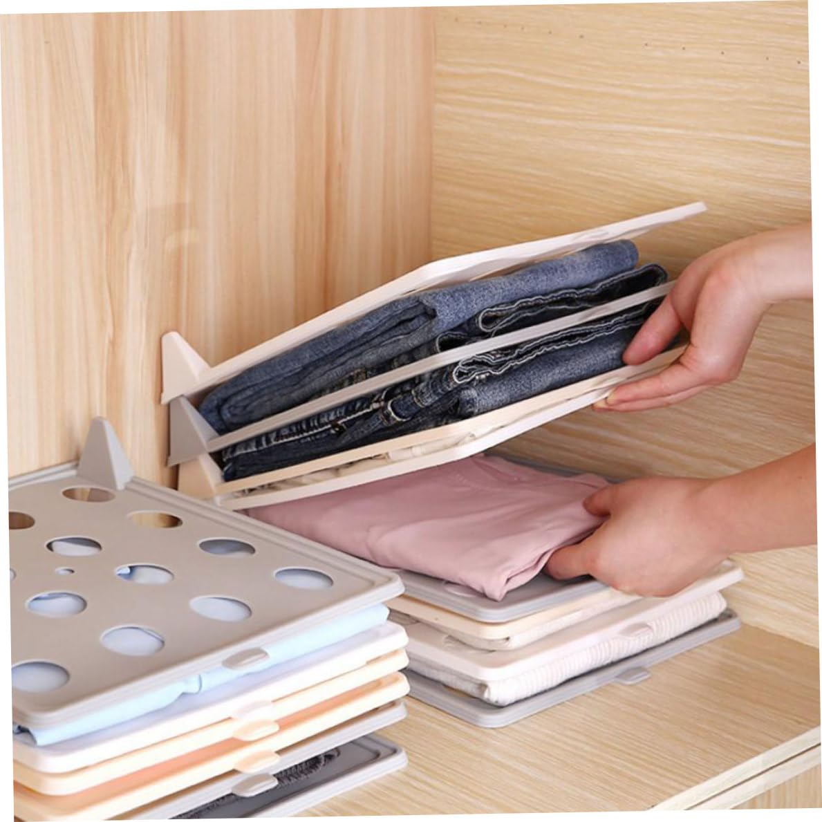 Closet Organizer Board T-Shirt Clothes Folder Anti-Wrinkle Clothes Storage Holder White 10PCS T-Shirt Clothes Folder Anti-Wrinkle Clothes Storage Holders Clothes Fold Board Clothes Storage Holders