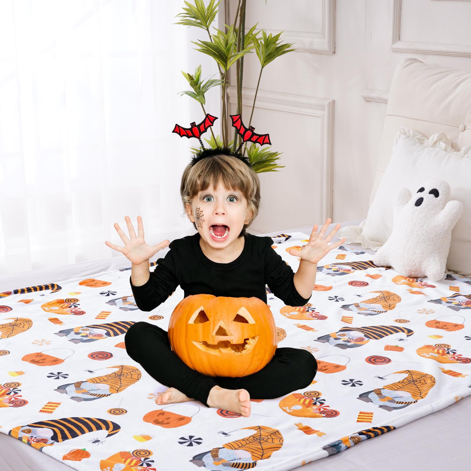 JISEN Halloween Blanket Pumpkin Throw Blanket Cozy Fall Throw Blanket for Women Kids Men Soft Blanket for Couch Living Room Halloween Decor Bed Throw Blanket 50 x 60 Inch Gnomes