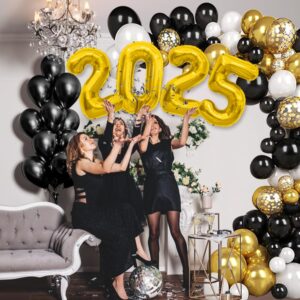 2025 Balloons, 40 Inch Gold Foil Number Balloons, 2025 Balloon Numbers, New Years Decorations 2025 Balloons for Birthday Christmas Anniversary Graduation New Years Eve Party Supplies Decorations