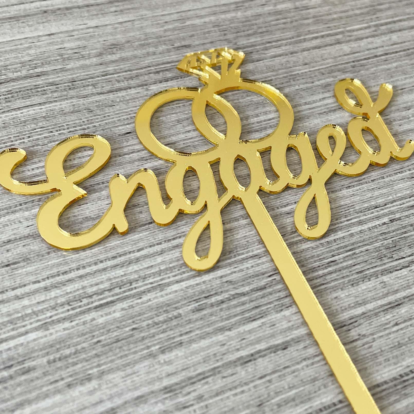 JIEEIN Engaged Cake Topper, Just Engaged Cake Pick Engagement Party Decorations, Bridal Engagement Wedding Cupcake Decoration Party Supplies, Mirror Gold