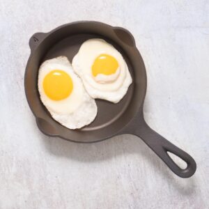 Lancaster Cast Iron No. 4 Skillet - 7" skillet for eggs, desserts, sides, and more - Made in the USA