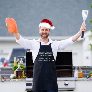 HKOMERE Christmas Gifts for Men and Women, Gifts for Mom, Gifts for Dad, Husband, Boyfriend, Brother, Wife, Girlfriend, Unique Birthday Gifts, Humor Apron for Friends Kitchen Chef Aprons Baking Gifts