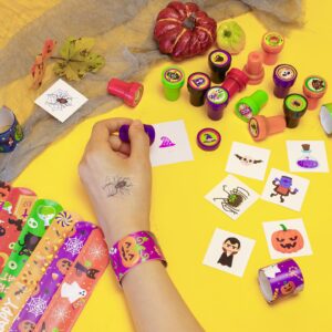 Garma Halloween Party Favors Toys for Kids, 25 Pcs Halloween Assorted Stamps with 12 Pcs Slap Bracelets and 288 Tattoos Halloween Goody Bag Fillers for Classroom Reward Prize Non Candy Party Supplies