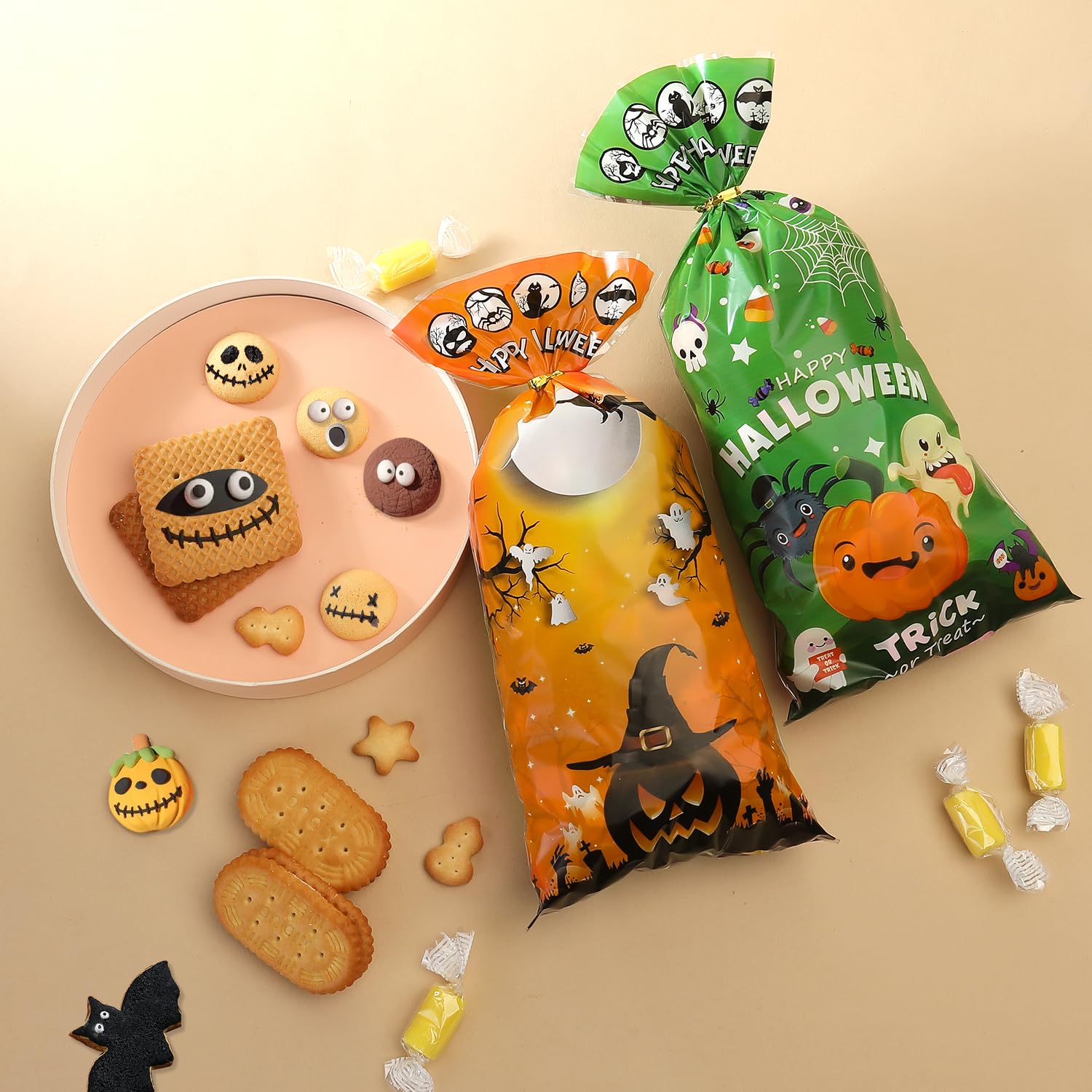 FXMHEHBB Halloween Cellophane Candy Bags, 150 Pcs Plastic Halloween Trick or Treat Bags Goodies Bags with Twist Ties for Snacks Cookies