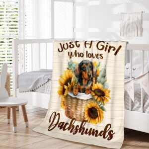 Kids Blanket Gifts - 60 x 50 Inches Cute Dachshund Throw Blanket for Kids, Adults - Beige Soft Fuzzy Warm Blanket for Bed, Travel