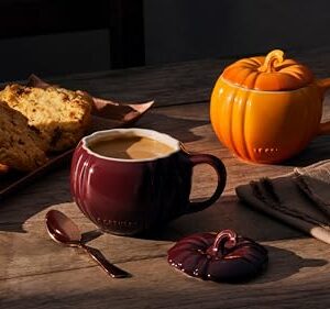 Le Creuset Stoneware Pumpkin Mug with Lid, 14 oz., Persimmon