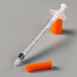 U-100 27G 1cc Syringes with 5/16 Inch-8mm Accurate Measuring for Liquid Individually Sealed Packaging (20Pack)